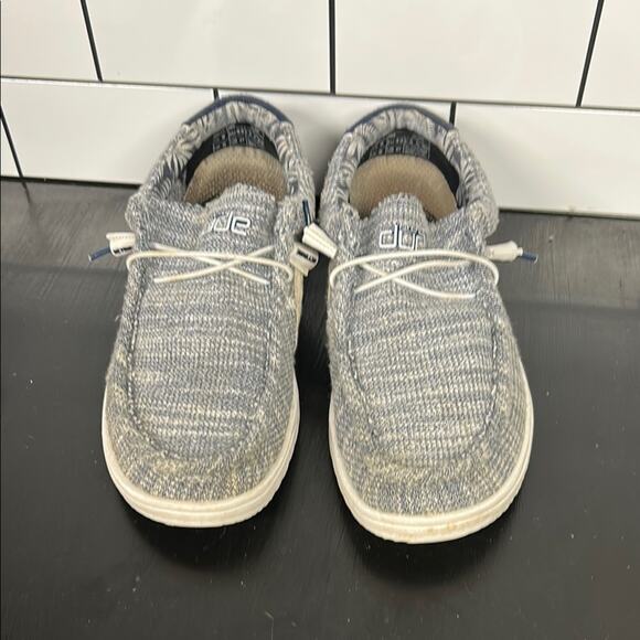 Hey Dude Shoes Men's 8 White Gray Cushioned Comfort Casual Slip On Loafers - Picture 1 of 6